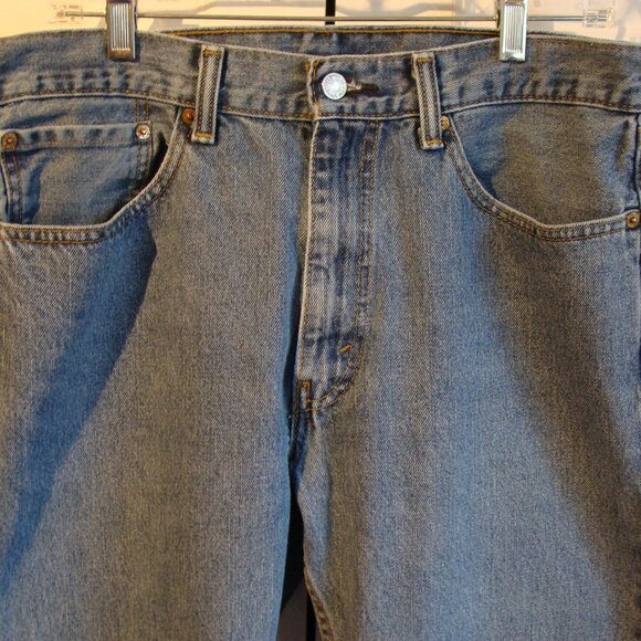 Men's Levi's 505 Medium wash blue denim jeans 34 x 32 - Picture 1 of 6